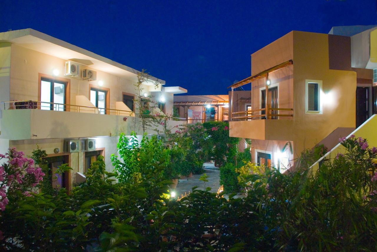 Lito Apartments Paleochora Bagian luar foto
