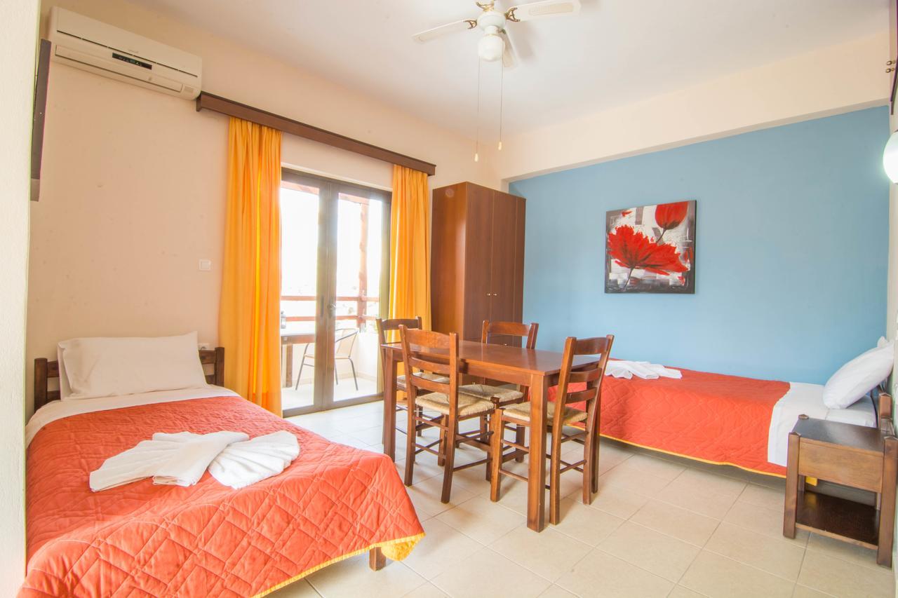 Lito Apartments Paleochora Bagian luar foto
