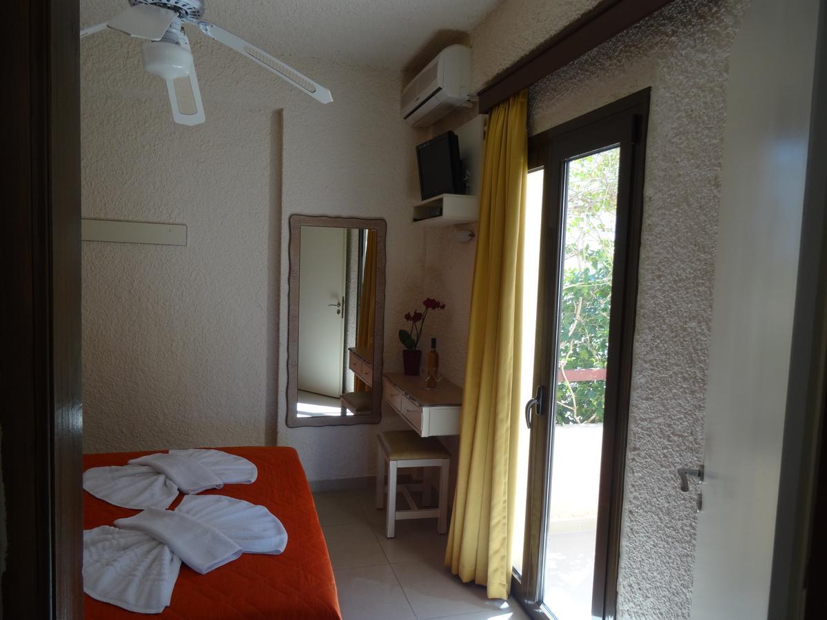 Lito Apartments Paleochora Bagian luar foto