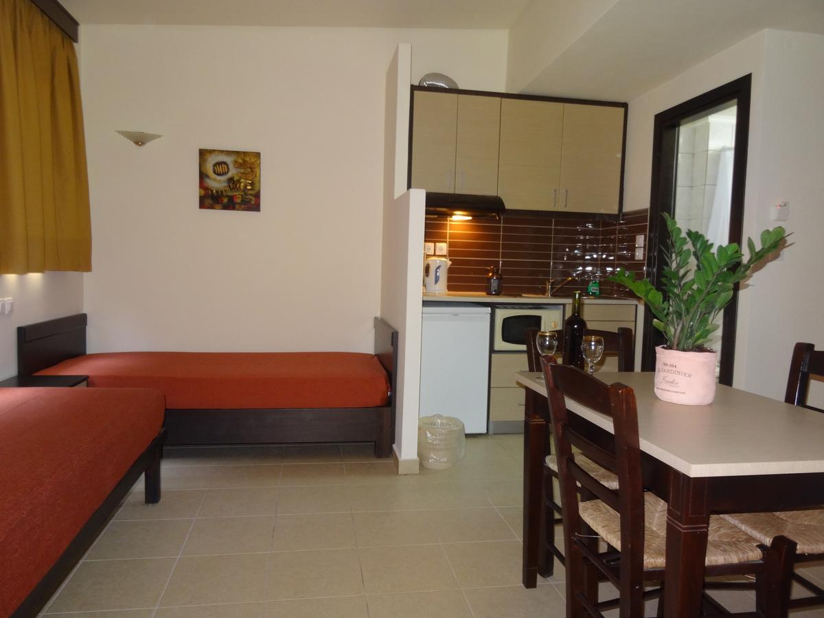 Lito Apartments Paleochora Bagian luar foto